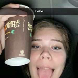 Meet your Posher, Clara